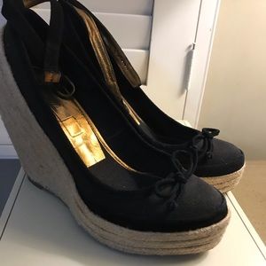BCBG MaxAzria black and canvas wedges